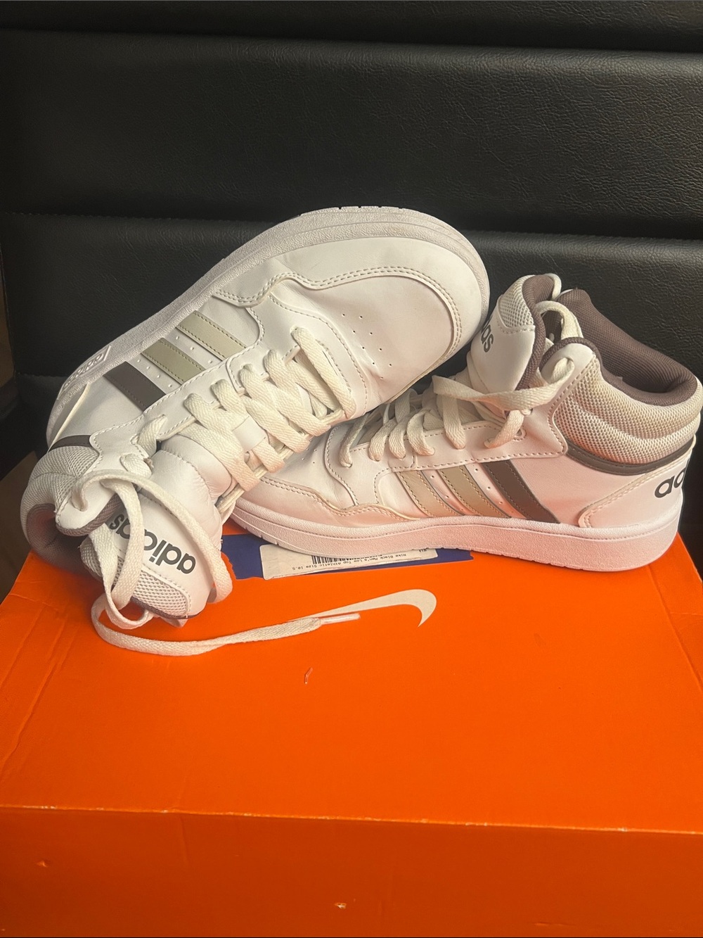 adidas young White High-Top Sneakers with Gray Accents.size 5.5